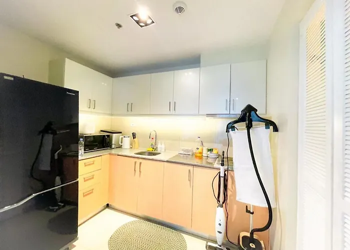 Cozy 1br Near Solaire, Okada, Mall Of Apartamento