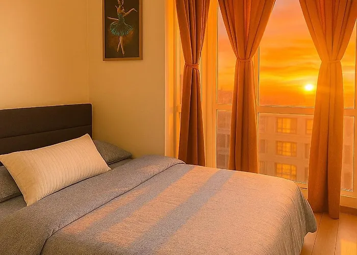 Cozy 1br Near Solaire, Okada, Mall Of Manila